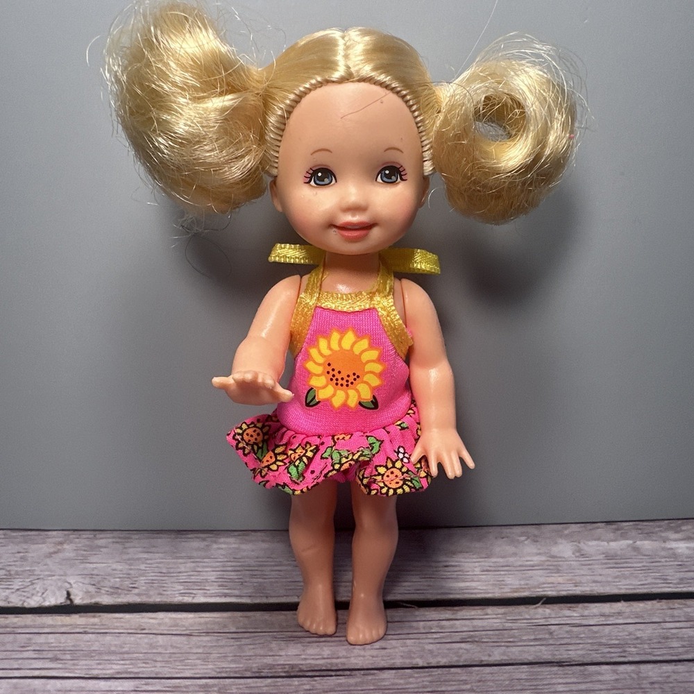 Vintage 1994 Mattel Kelly Barbie's Little Sister Blonde Hair Pink Sunflower